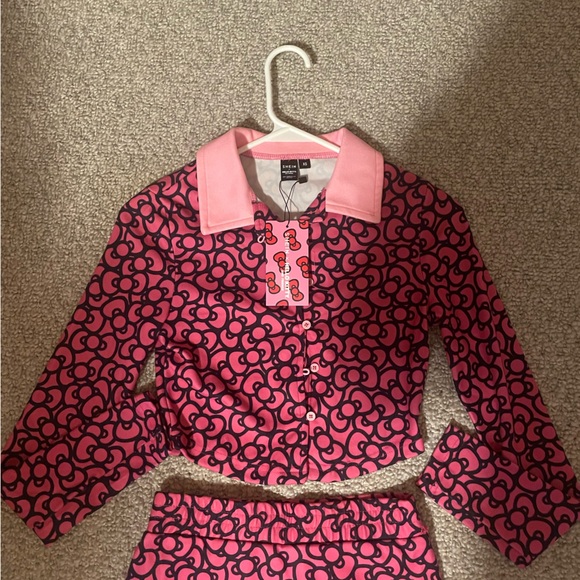 Pink Hello Kitty Bow Patterned Two-Piece Set - Picture 2 of 3